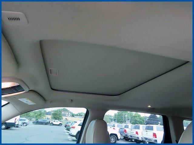 used 2017 Jeep Grand Cherokee car, priced at $14,987