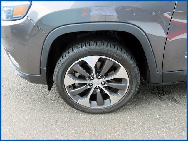 used 2022 Jeep Cherokee car, priced at $28,987