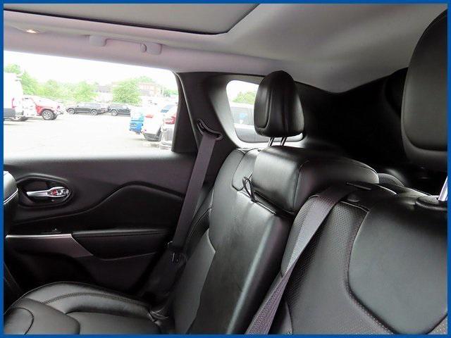 used 2022 Jeep Cherokee car, priced at $28,987