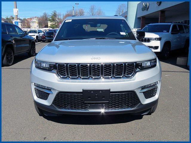 new 2024 Jeep Grand Cherokee car, priced at $45,762