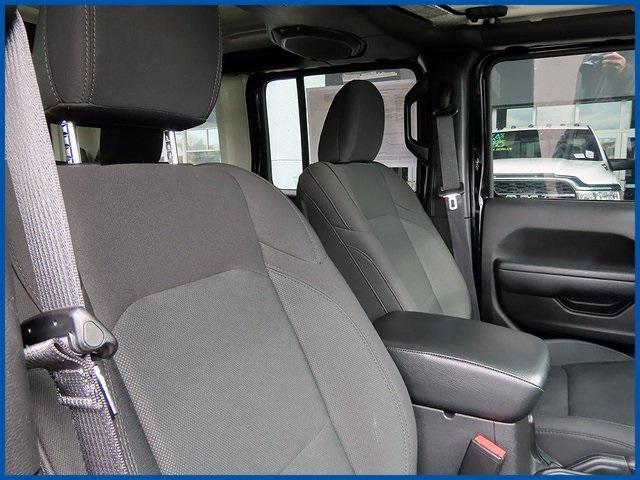 used 2022 Jeep Wrangler Unlimited car, priced at $38,987