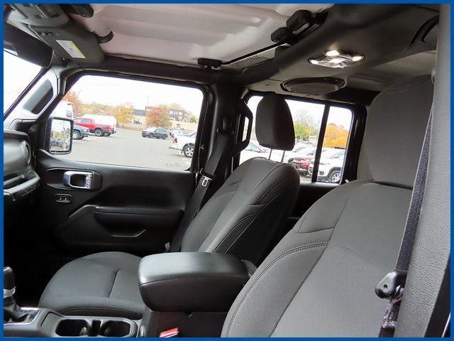 used 2022 Jeep Wrangler Unlimited car, priced at $38,987
