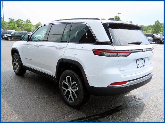 new 2025 Jeep Grand Cherokee car, priced at $45,915