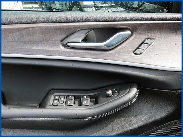 new 2025 Jeep Grand Cherokee car, priced at $45,915