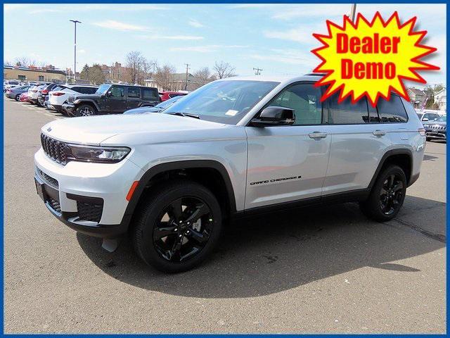 new 2024 Jeep Grand Cherokee L car, priced at $41,389