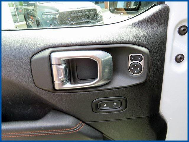used 2021 Jeep Gladiator car, priced at $33,894