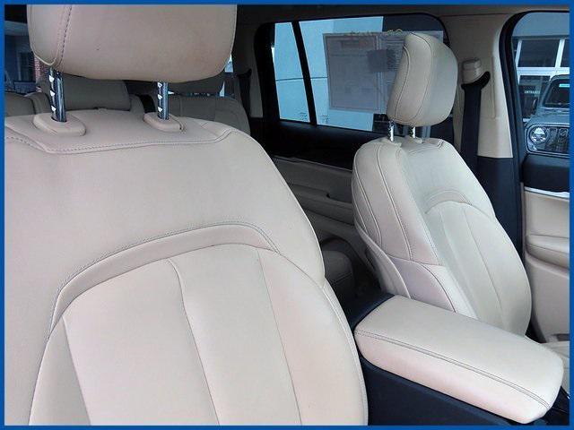 used 2022 Jeep Grand Cherokee car, priced at $34,689