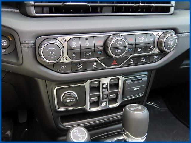 new 2025 Jeep Wrangler car, priced at $56,525