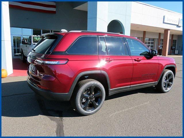 new 2025 Jeep Grand Cherokee car, priced at $47,985