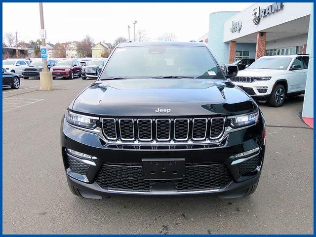 new 2025 Jeep Grand Cherokee car, priced at $43,090