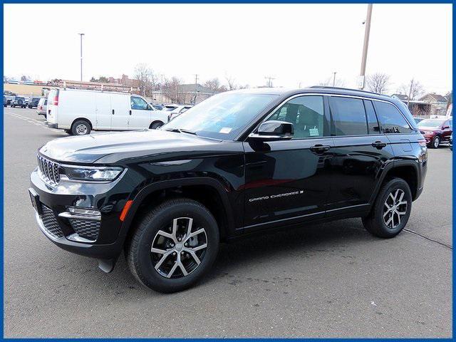 new 2025 Jeep Grand Cherokee car, priced at $42,550