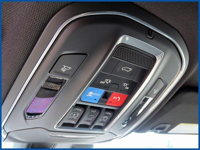 new 2025 Jeep Grand Cherokee car, priced at $48,485