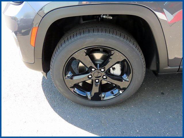 new 2025 Jeep Grand Cherokee car, priced at $48,485