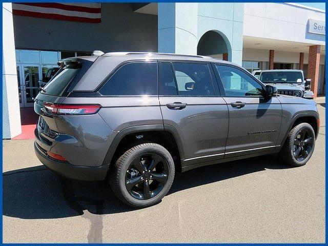 new 2025 Jeep Grand Cherokee car, priced at $48,485