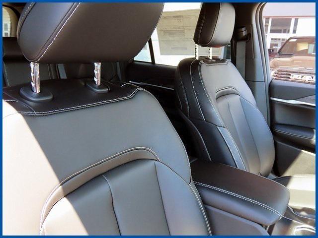 new 2025 Jeep Grand Cherokee car, priced at $48,485