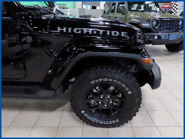 new 2025 Jeep Gladiator car, priced at $46,660