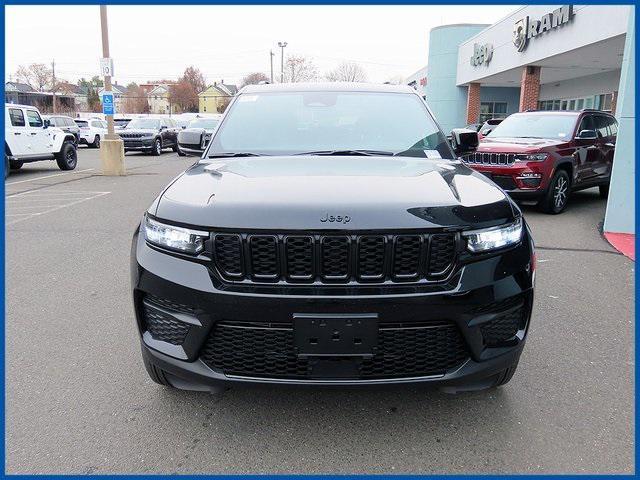 new 2025 Jeep Grand Cherokee car, priced at $41,530