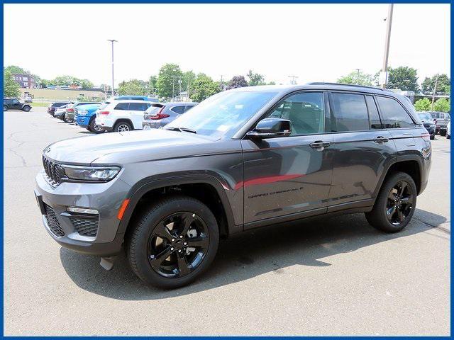 new 2025 Jeep Grand Cherokee car, priced at $49,235