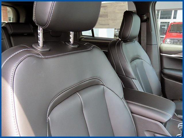 new 2025 Jeep Grand Cherokee car, priced at $49,235