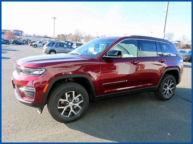 new 2025 Jeep Grand Cherokee car, priced at $43,090