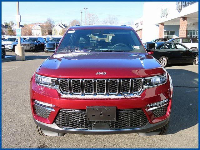 new 2025 Jeep Grand Cherokee car, priced at $43,090