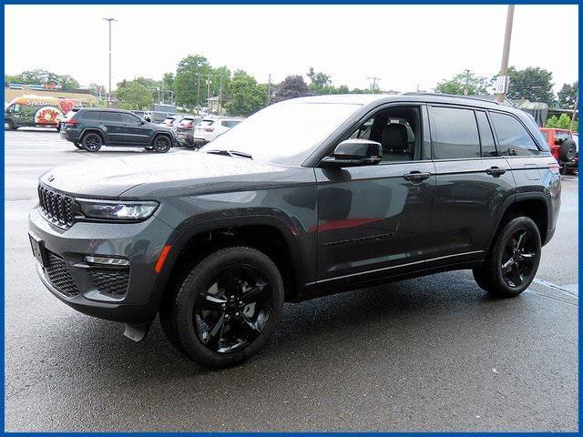 new 2025 Jeep Grand Cherokee car, priced at $49,235