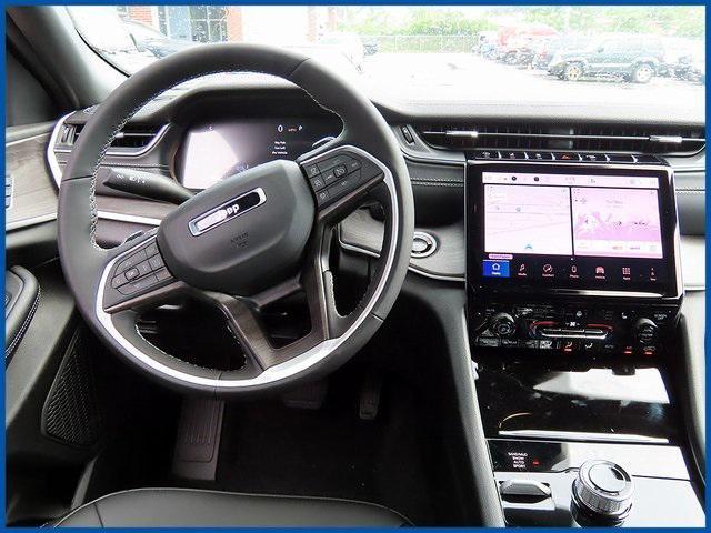 new 2025 Jeep Grand Cherokee car, priced at $49,235