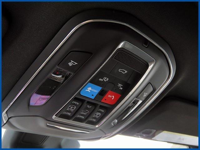 new 2025 Jeep Grand Cherokee car, priced at $49,235
