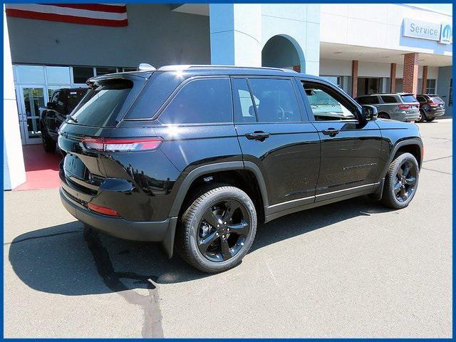 new 2025 Jeep Grand Cherokee car, priced at $48,410