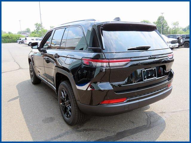 new 2025 Jeep Grand Cherokee car, priced at $46,730