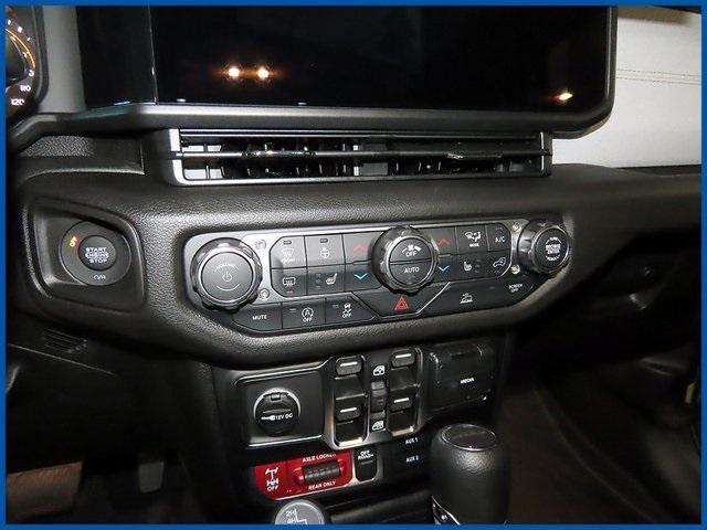 new 2026 Jeep Gladiator car, priced at $53,260