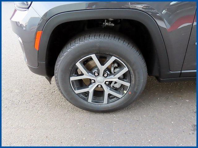 new 2025 Jeep Grand Cherokee car, priced at $43,190