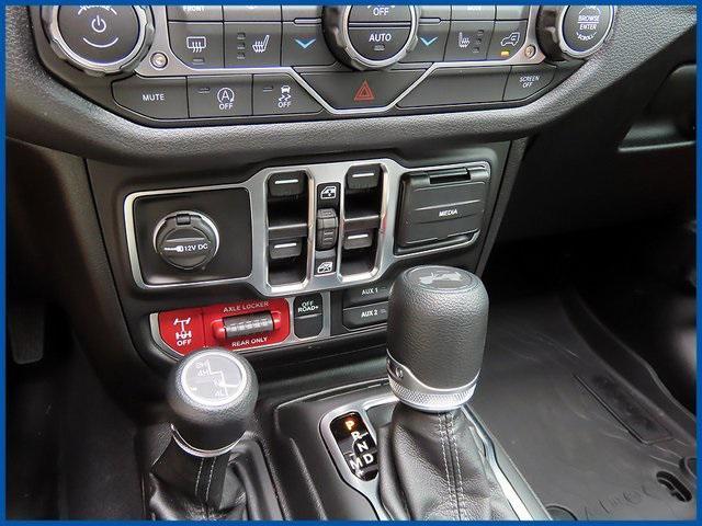 new 2025 Jeep Wrangler car, priced at $54,575