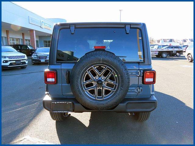 new 2025 Jeep Wrangler car, priced at $44,389