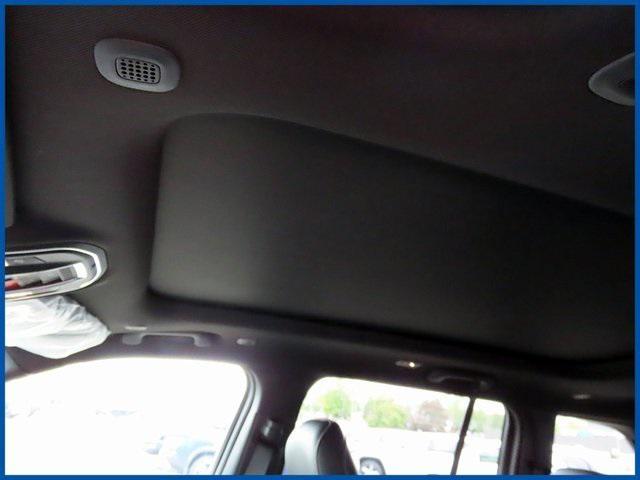 new 2025 Jeep Grand Cherokee car, priced at $47,985