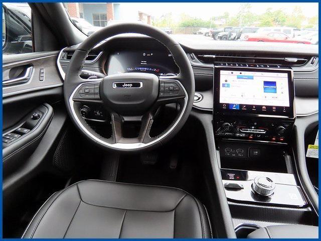 new 2025 Jeep Grand Cherokee car, priced at $47,985