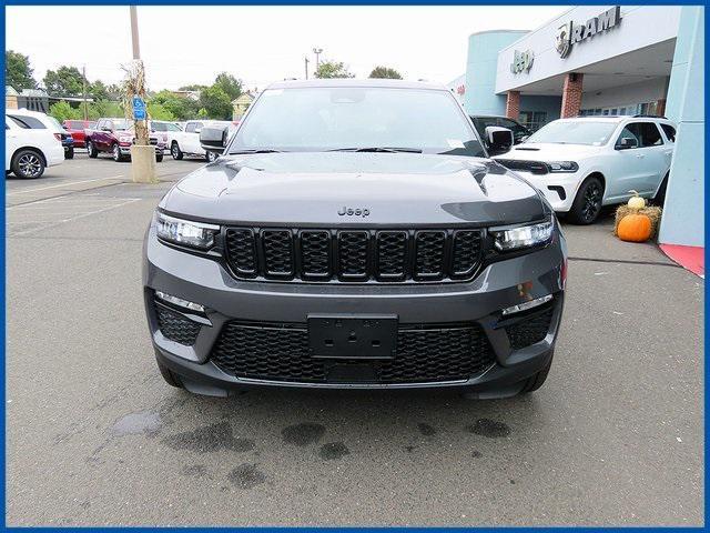 new 2025 Jeep Grand Cherokee car, priced at $47,985