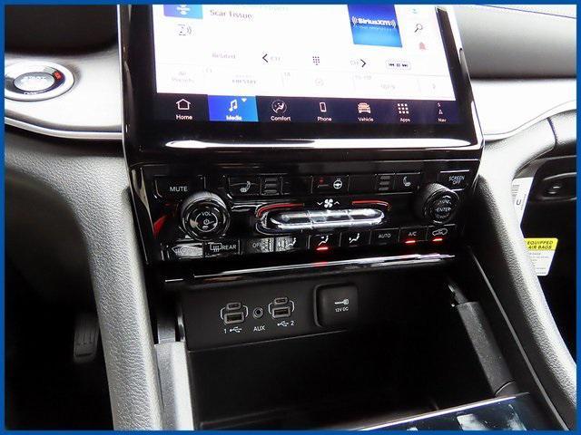 new 2025 Jeep Grand Cherokee car, priced at $47,985