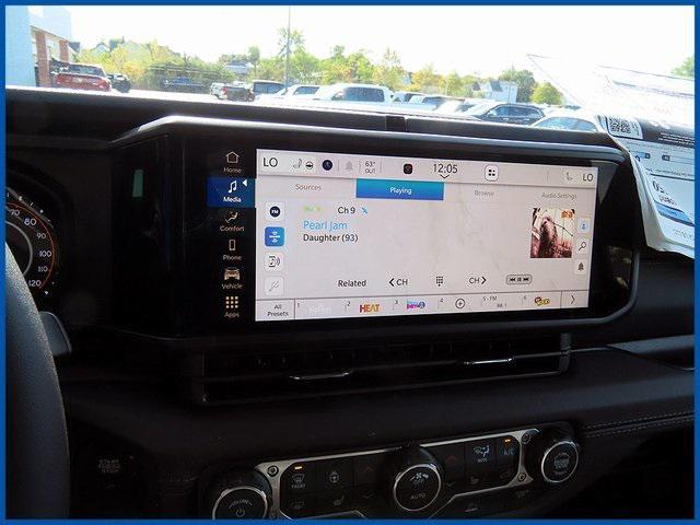 new 2025 Jeep Gladiator car, priced at $48,315