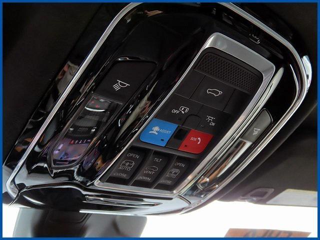 used 2022 Jeep Grand Cherokee car, priced at $40,987