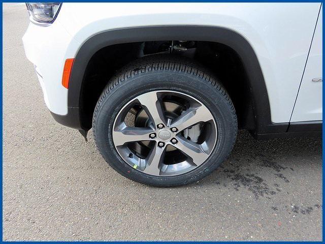 new 2025 Jeep Grand Cherokee car, priced at $44,318