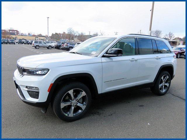 new 2025 Jeep Grand Cherokee car, priced at $44,818