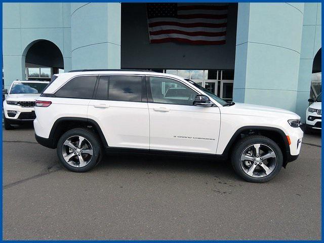 new 2025 Jeep Grand Cherokee car, priced at $44,818