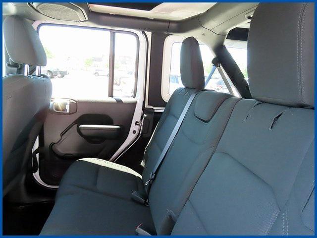 used 2022 Jeep Wrangler Unlimited car, priced at $33,987
