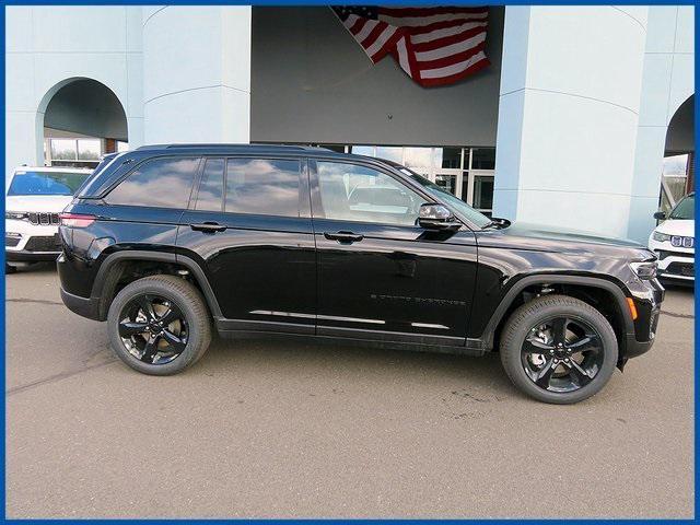 new 2025 Jeep Grand Cherokee car, priced at $45,787