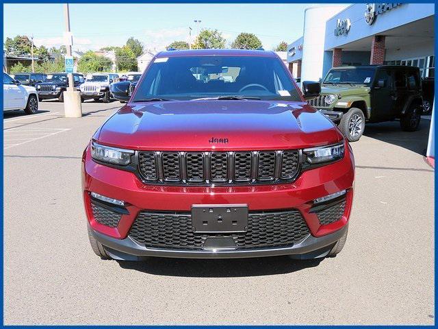 new 2025 Jeep Grand Cherokee car, priced at $44,721