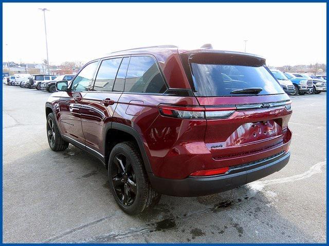 new 2025 Jeep Grand Cherokee car, priced at $45,483