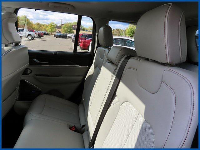 used 2022 Jeep Grand Cherokee car, priced at $37,987