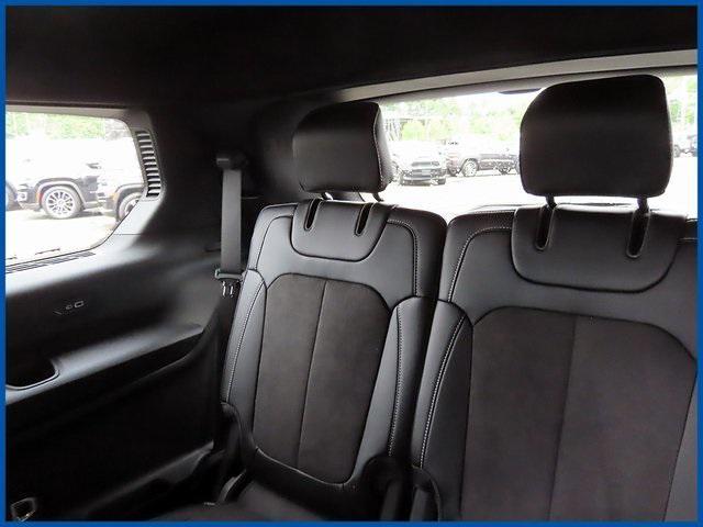 new 2025 Jeep Grand Cherokee L car, priced at $44,480