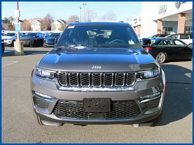 new 2025 Jeep Grand Cherokee car, priced at $43,090